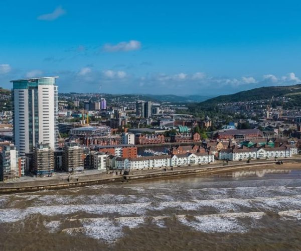 Swanseas Charms: History, Culture & Coastal Beauty – Swansea, United Kingdom